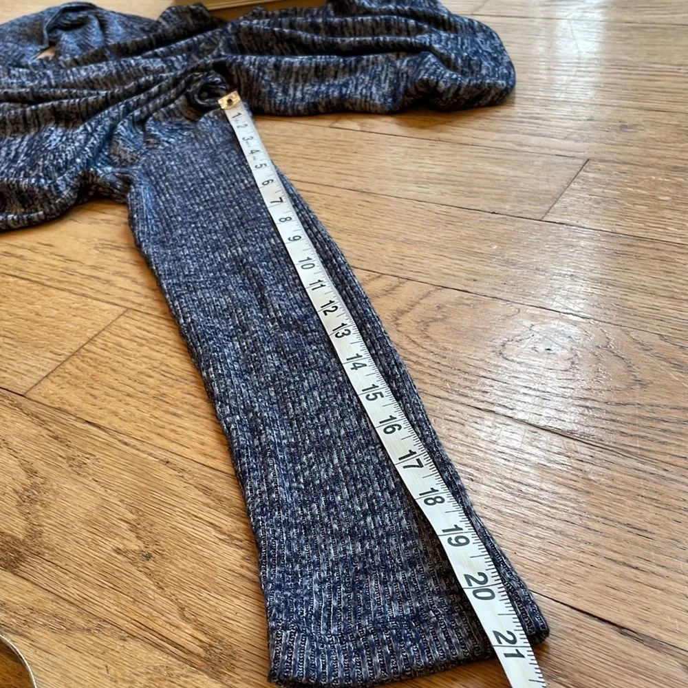 Gap turtleneck, blue, size medium